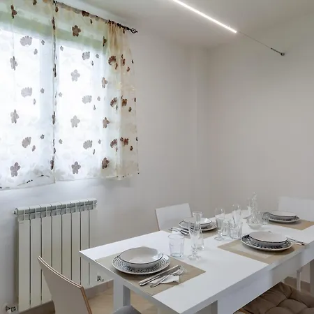 Apartment Ca' Graziosi Cuori *